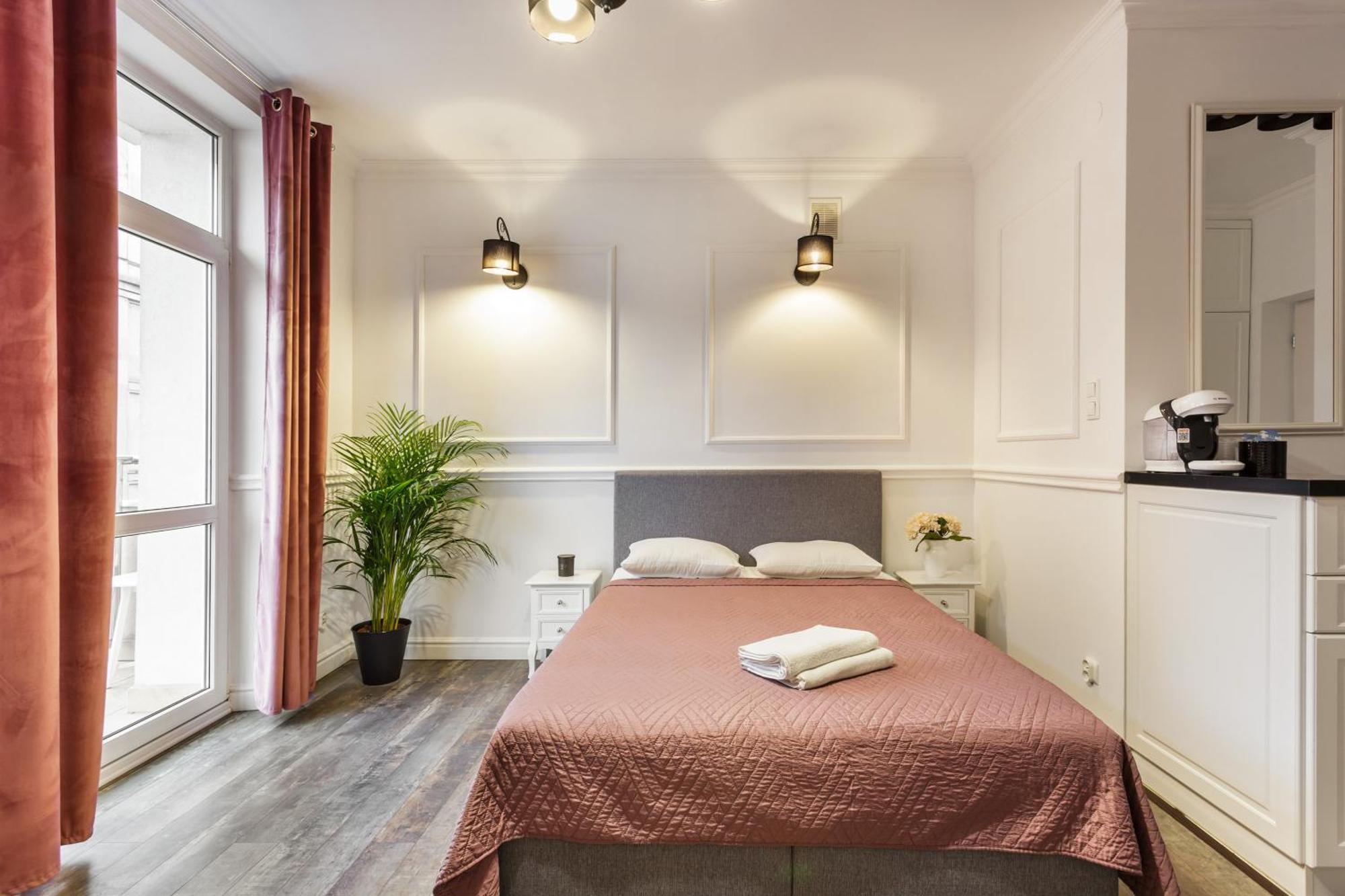 Charming Apartment In The City Center ワルシャワ エクステリア 写真