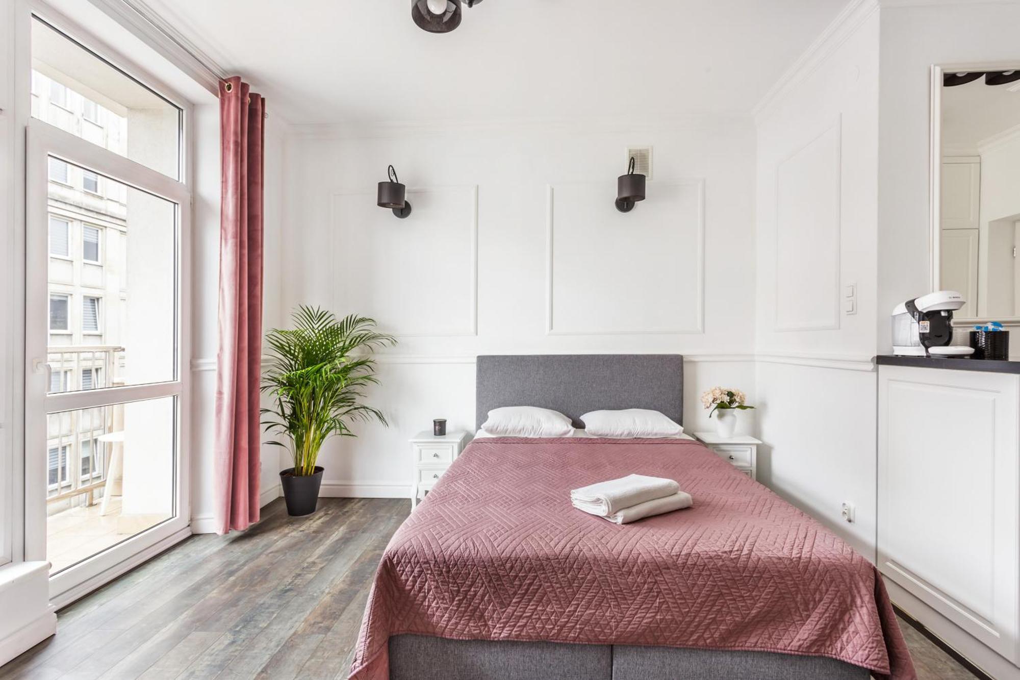 Charming Apartment In The City Center ワルシャワ エクステリア 写真