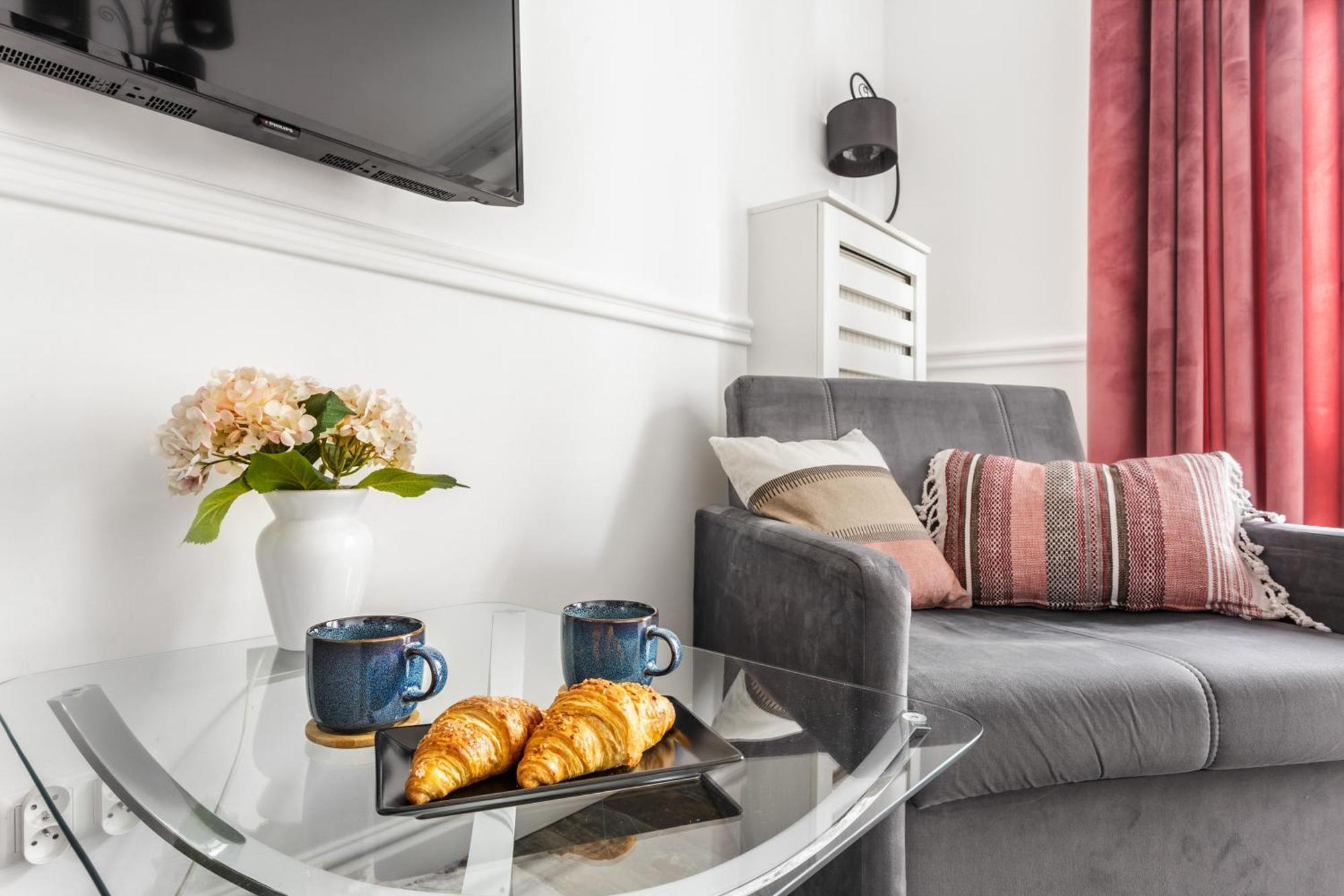Charming Apartment In The City Center ワルシャワ エクステリア 写真