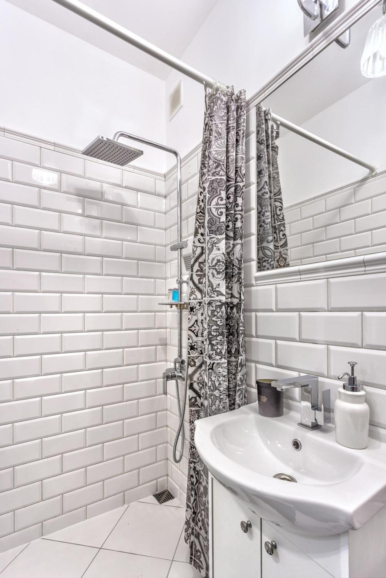 Charming Apartment In The City Center ワルシャワ エクステリア 写真